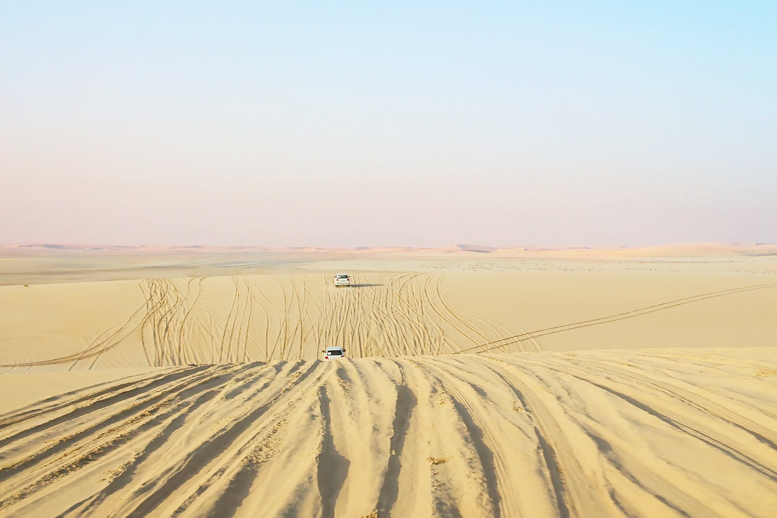 وسعت بیابان را تجربه کنید - Experience the sheer vastness of the desert