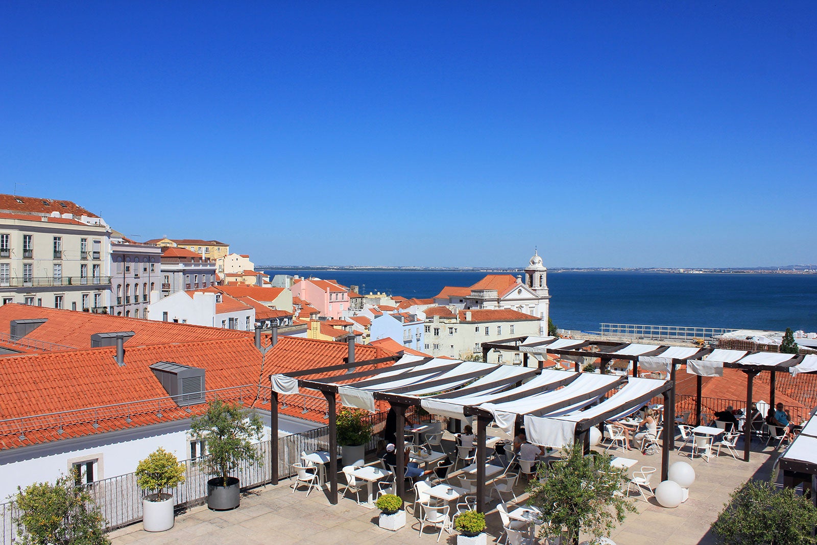 بارهای پشت بام لیسبون - Lisbon rooftop bars