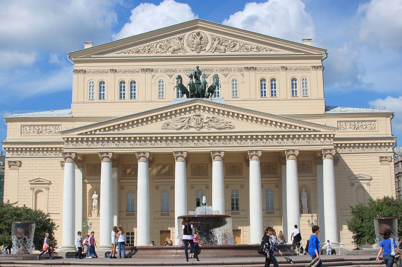 تئاتر بولشوی - Bolshoi Theatre