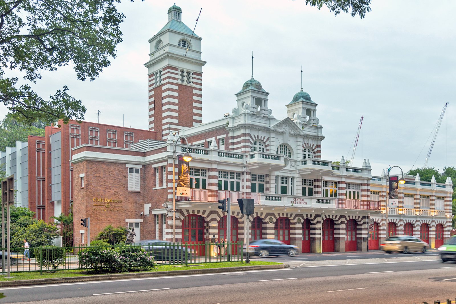 ایستگاه آتش نشانی مرکزی و گالری میراث دفاع شهری - Central Fire Station & Civil Defence Heritage Gallery