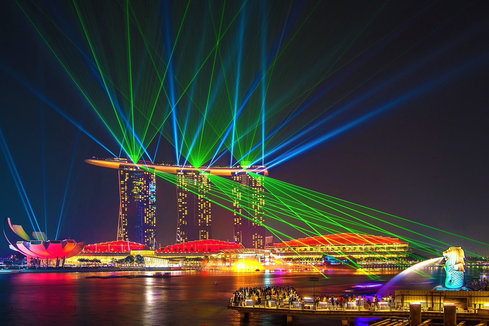 نمایش نور Spectra در مارینا بی سندز - Spectra Light Show at Marina Bay Sands