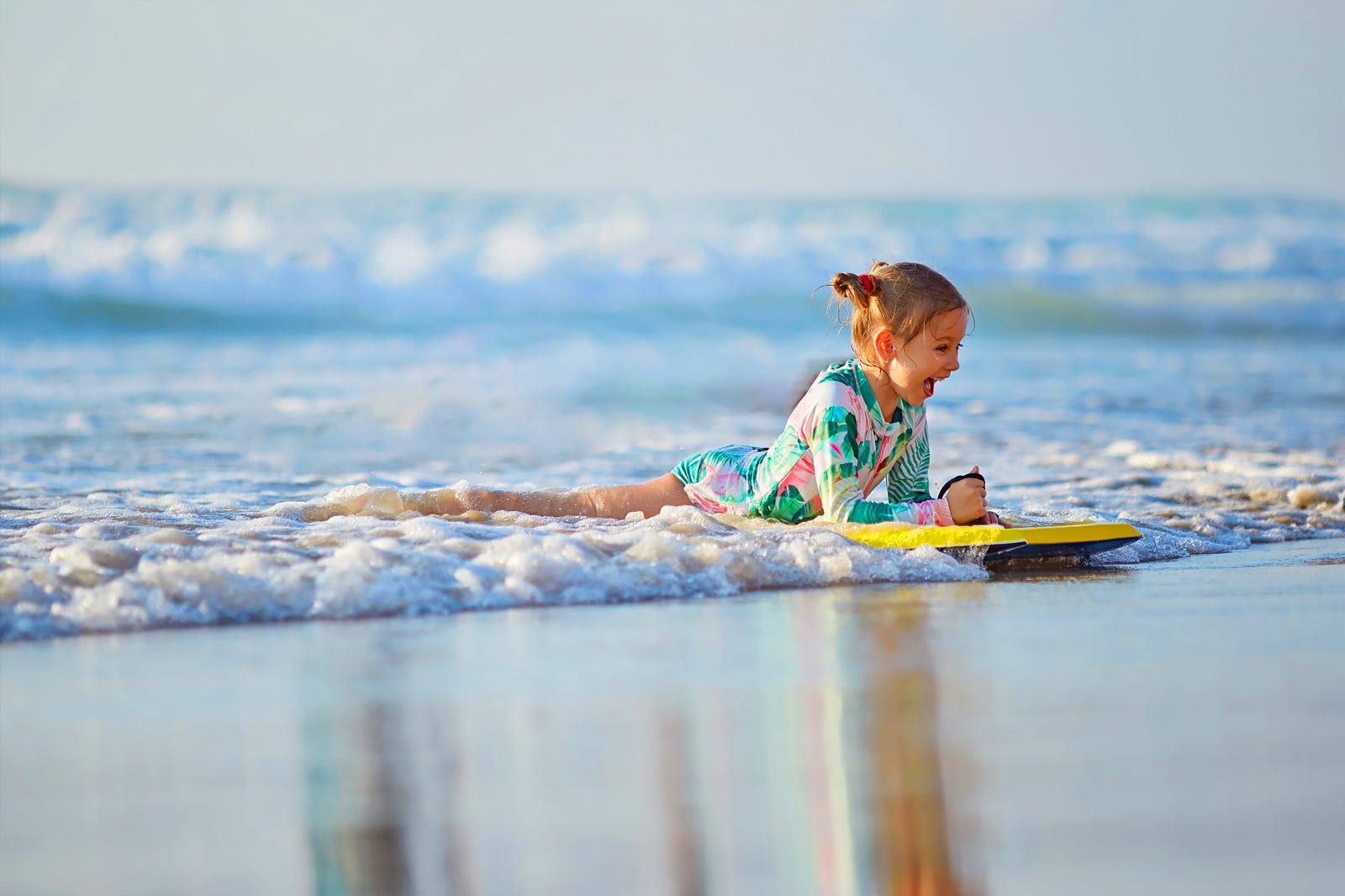 ساحل یانگ یانگ سورفی - Yangyang Surfyy Beach