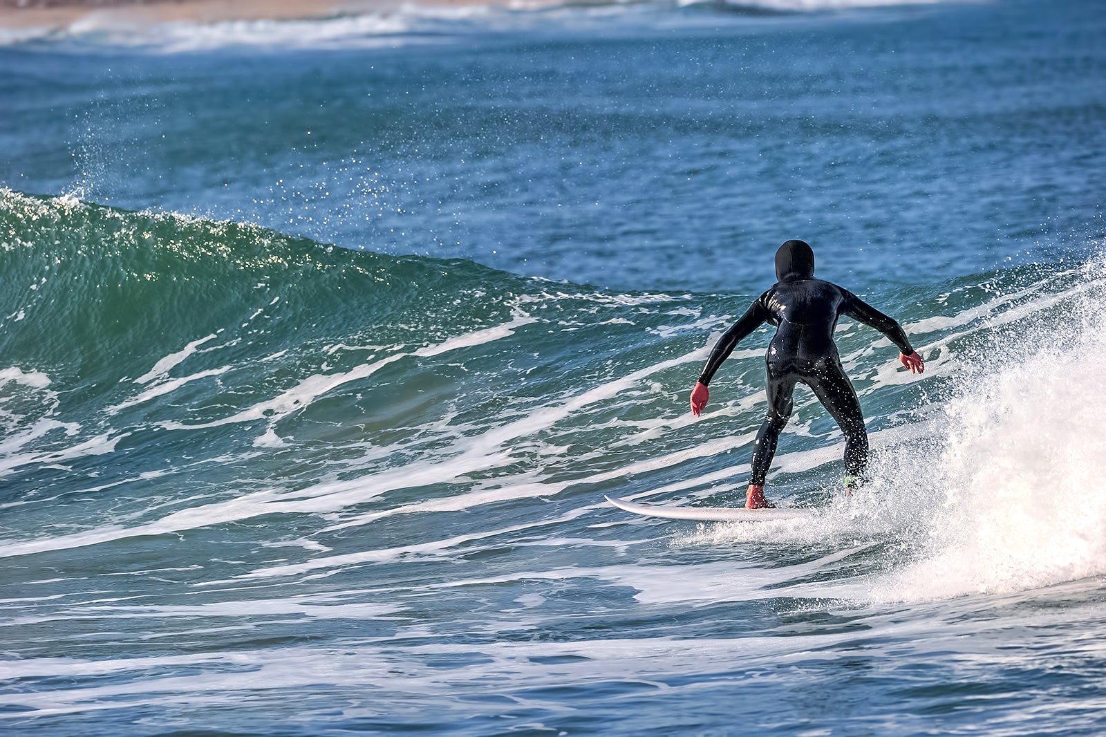 موج سواری در ساحل جوکدو - Surfing on Jukdo Beach