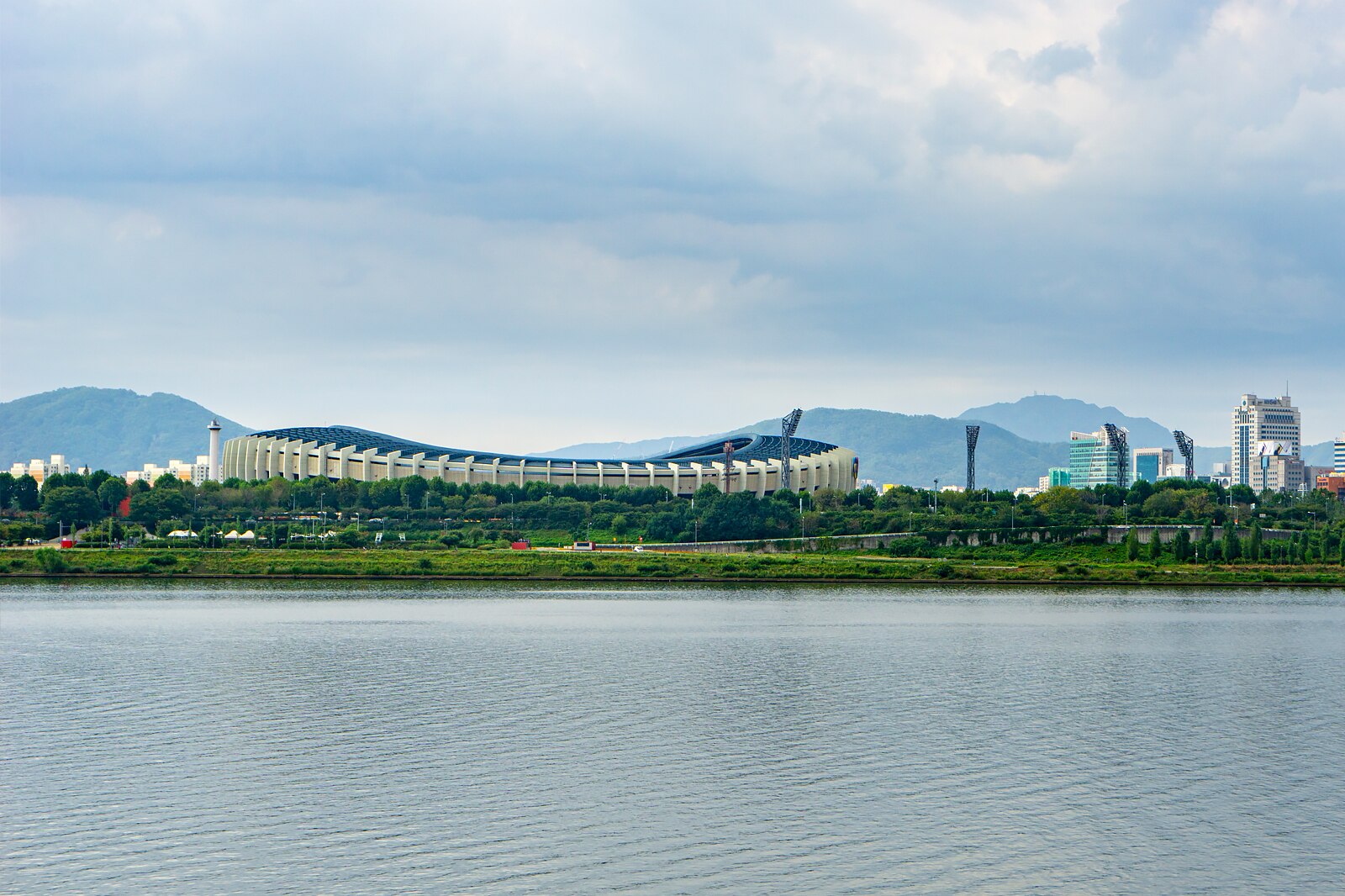 پارک و استادیوم المپیک - Olympic Park and Stadium