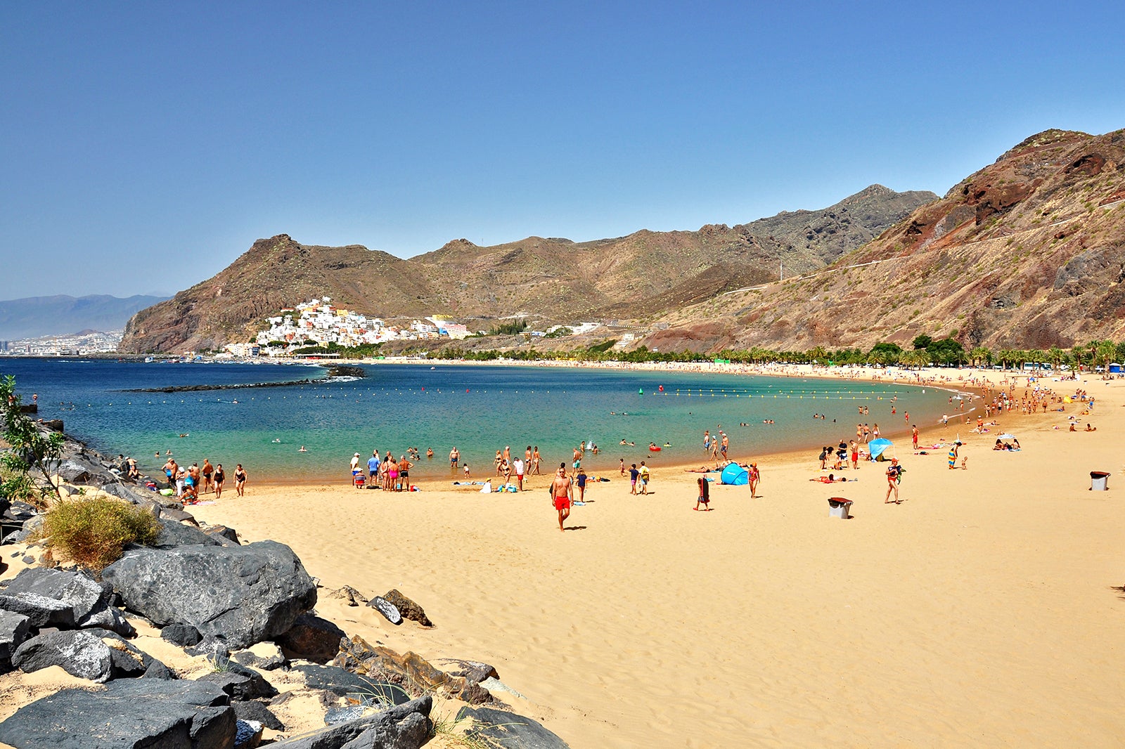 ساحل ترزیتاس - Playa de las Teresitas