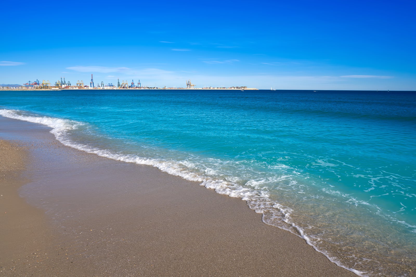 ساحل پیندو (Playa de Pinedo) - Pinedo Beach (Playa de Pinedo)