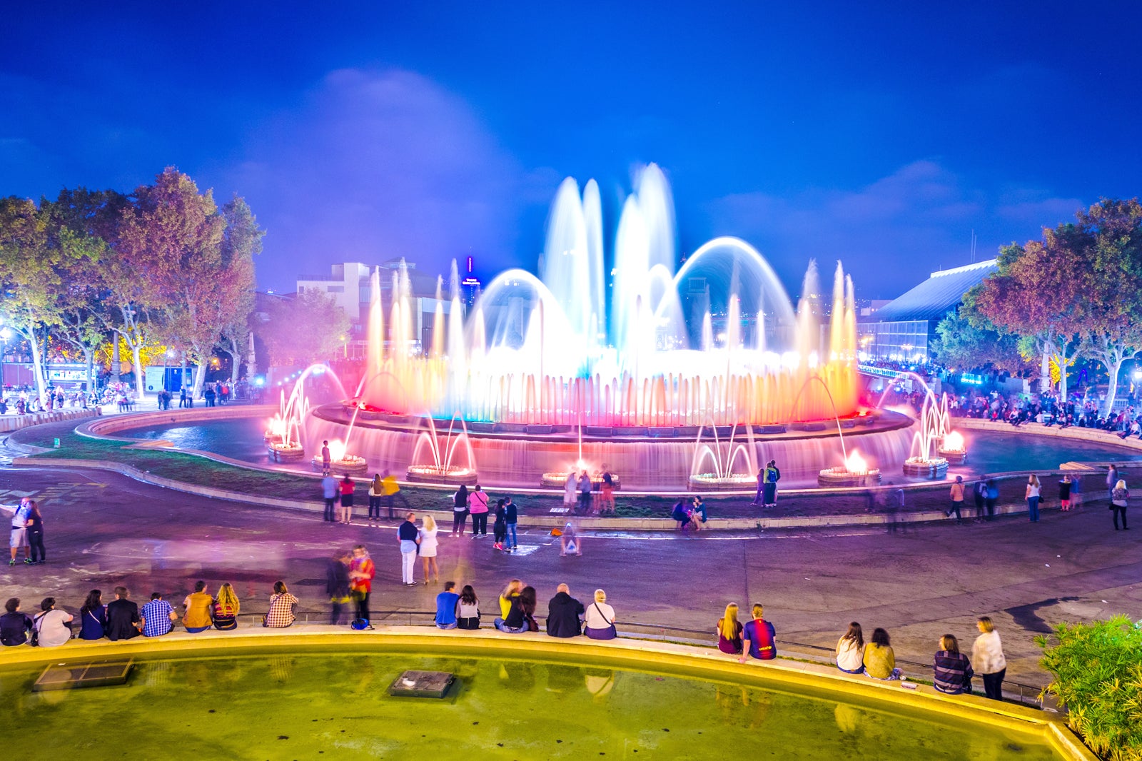 فواره جادویی مونتجوئیک - Magic Fountain of Montjuïc