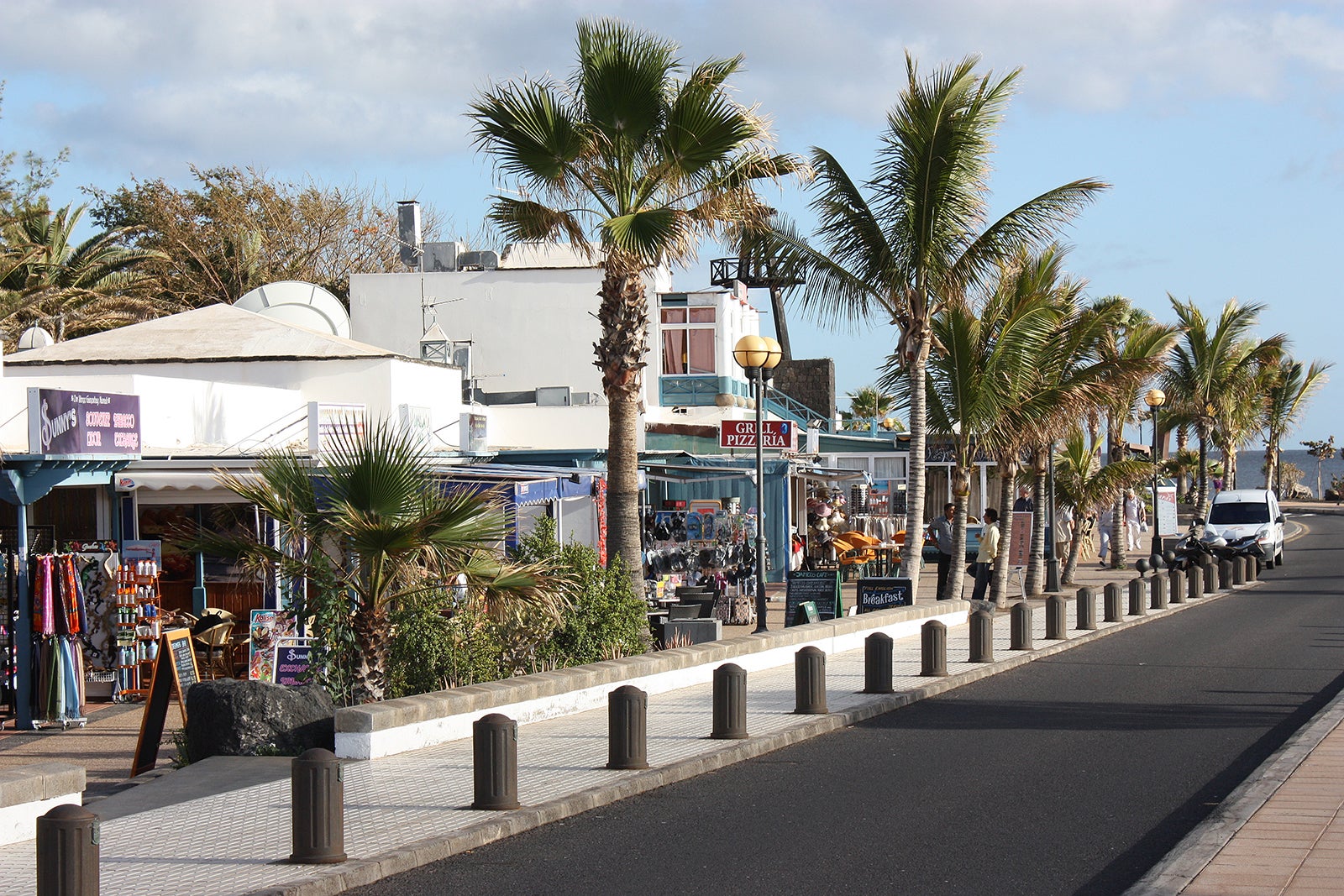 خیابان سواحل - Avenida de las Playas