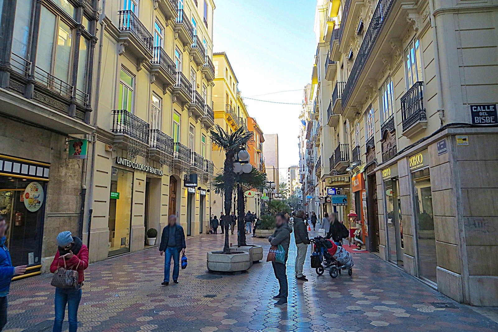 خیابان دون خوان دو اتریش - Carrer de Don Juan de Austria