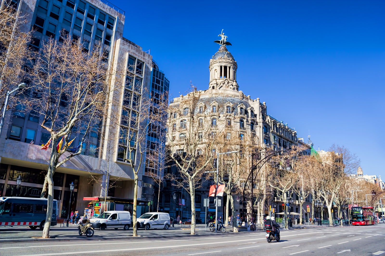 پاسیگ دی گراسیا - Passeig De Gracia