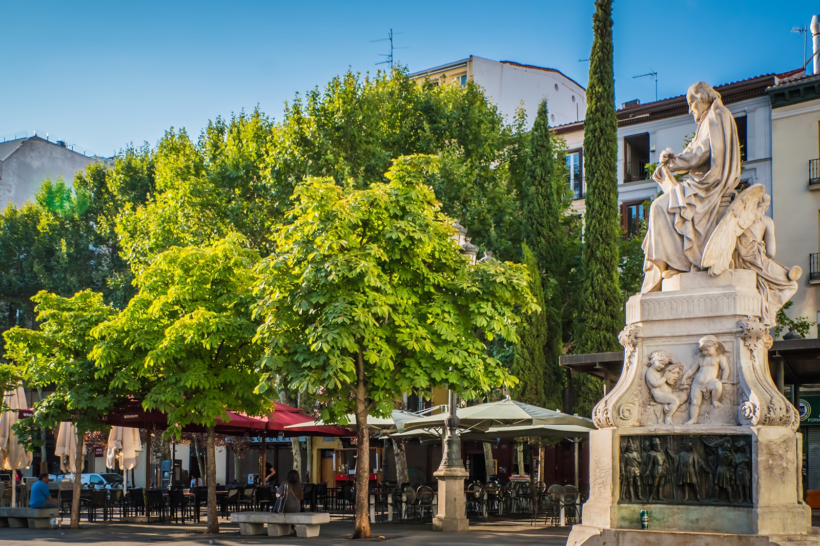 شام در محله ادبی مادرید - Dinner in Madrid’s Literary Quarter