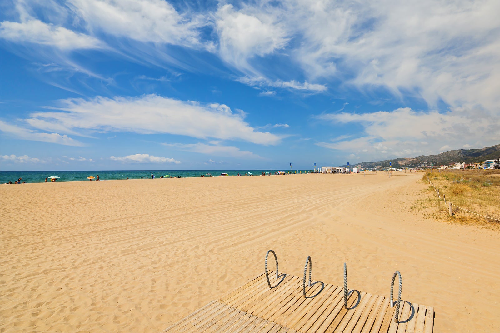 ساحل کاستل دفلز - Castelldefels Beach