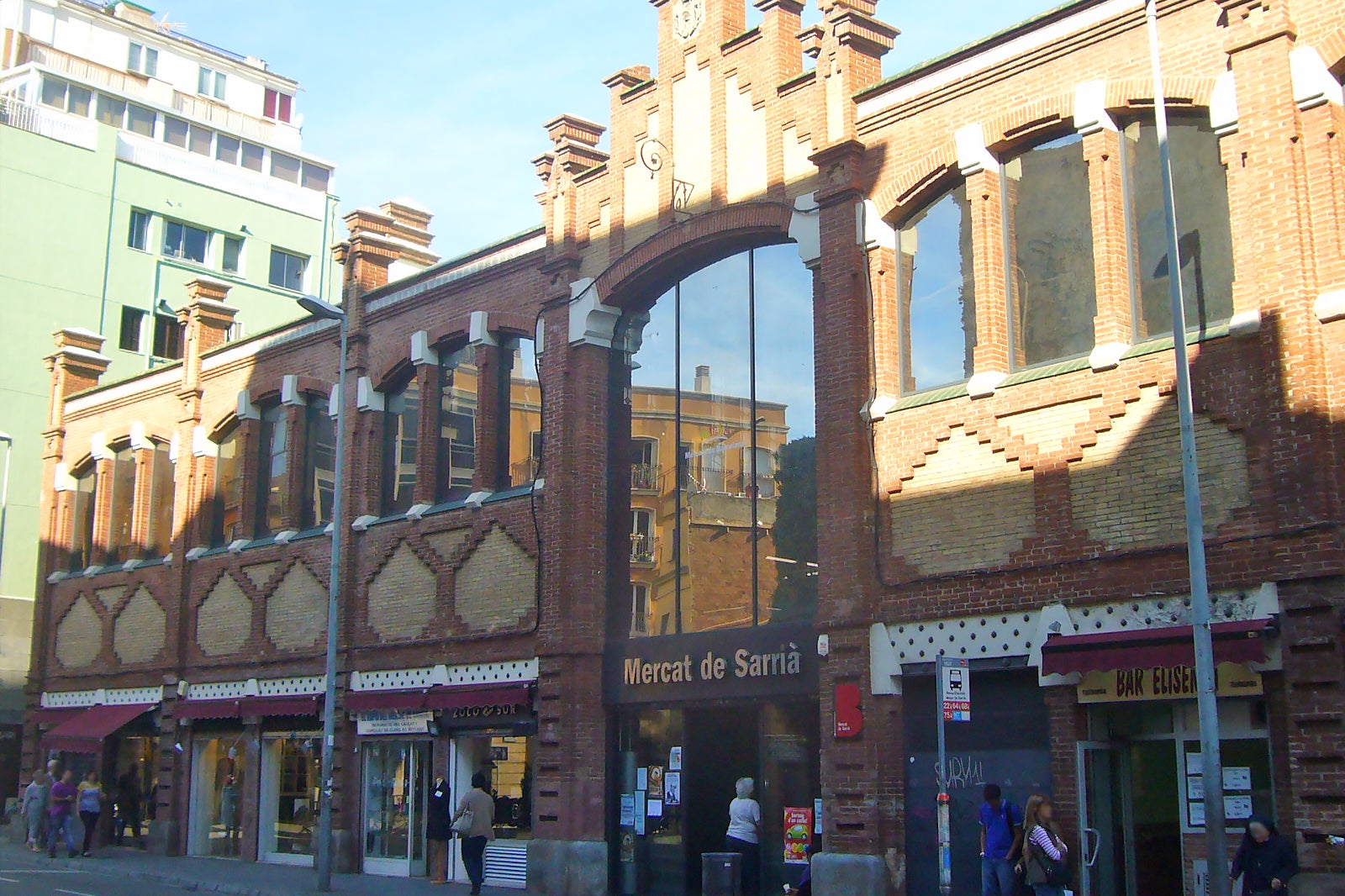 بازار ساریا - Mercat de Sarrià