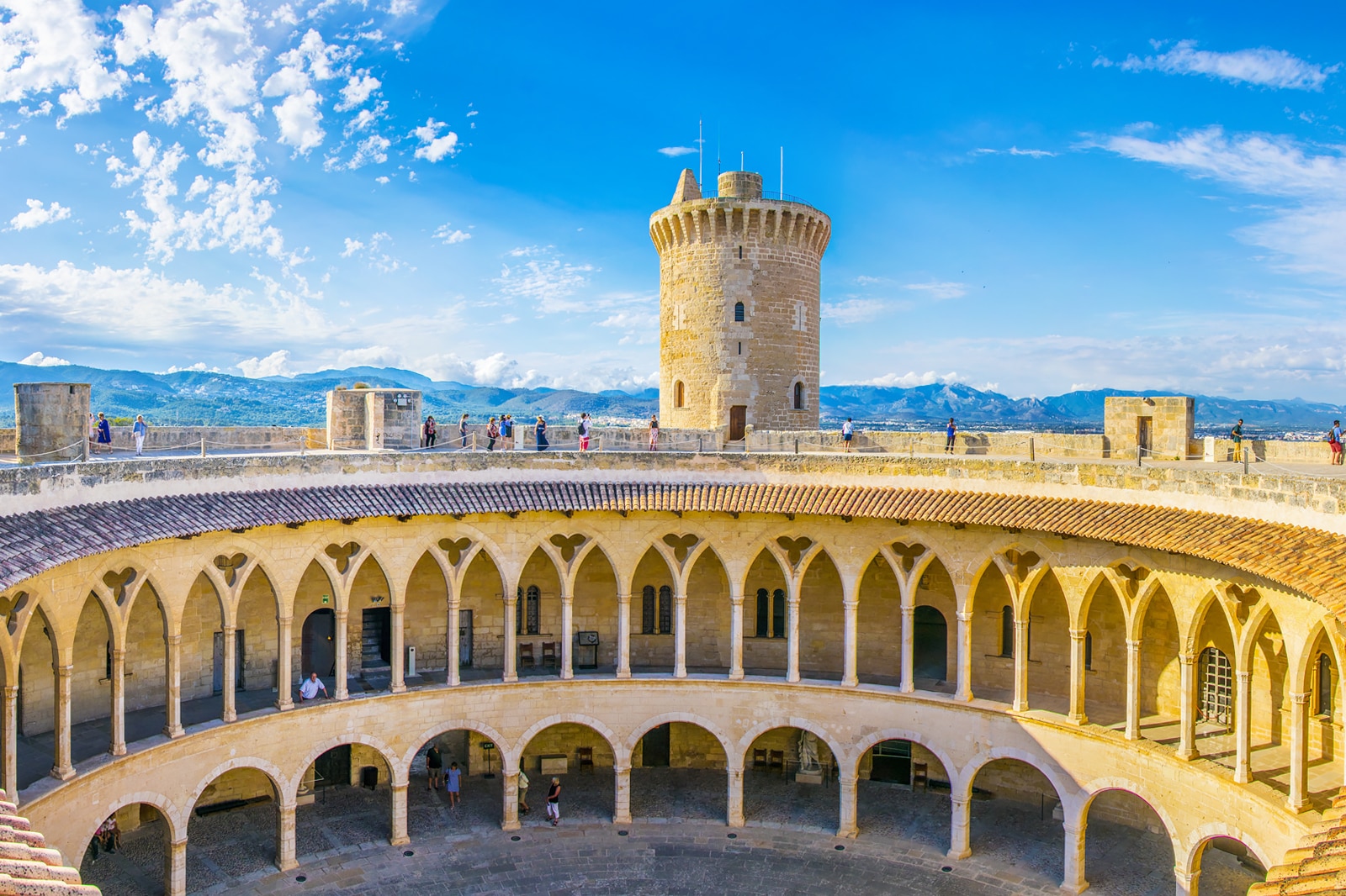 قلعه بلور - Bellver Castle