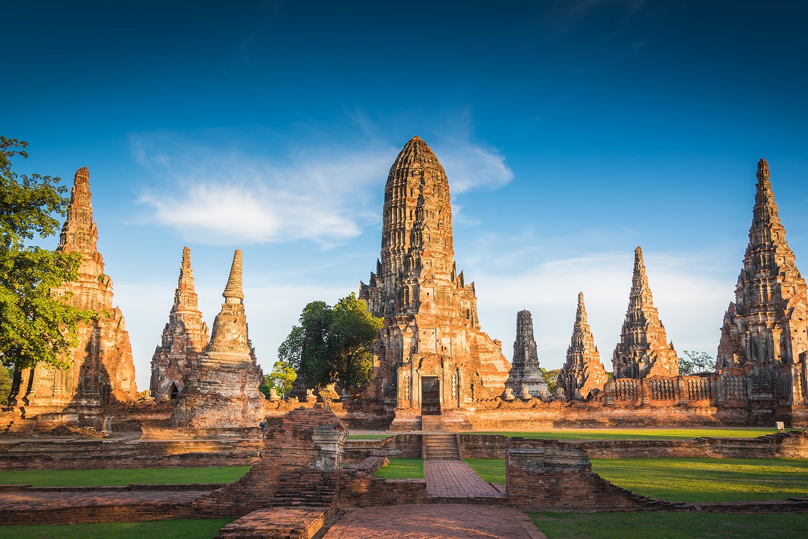 سفری شبانه با رودخانه به آیوتایا - Overnight river cruise to Ayutthaya