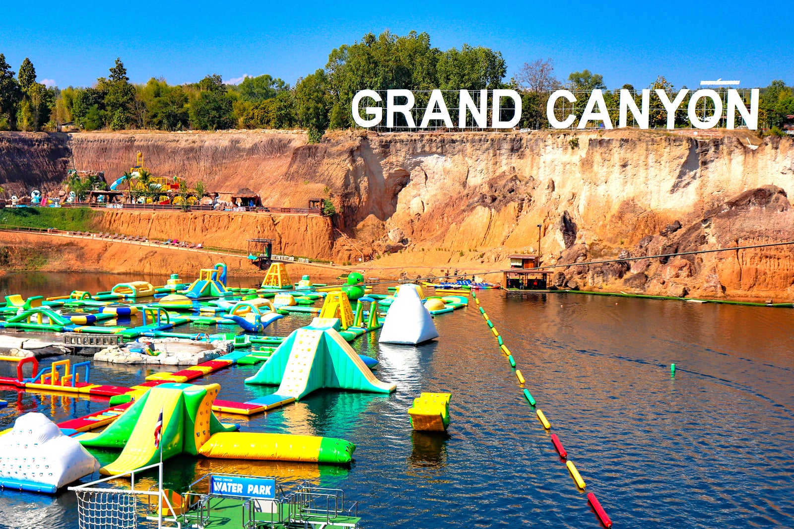 پارک آبی گرند کانیون - Grand Canyon Water Park