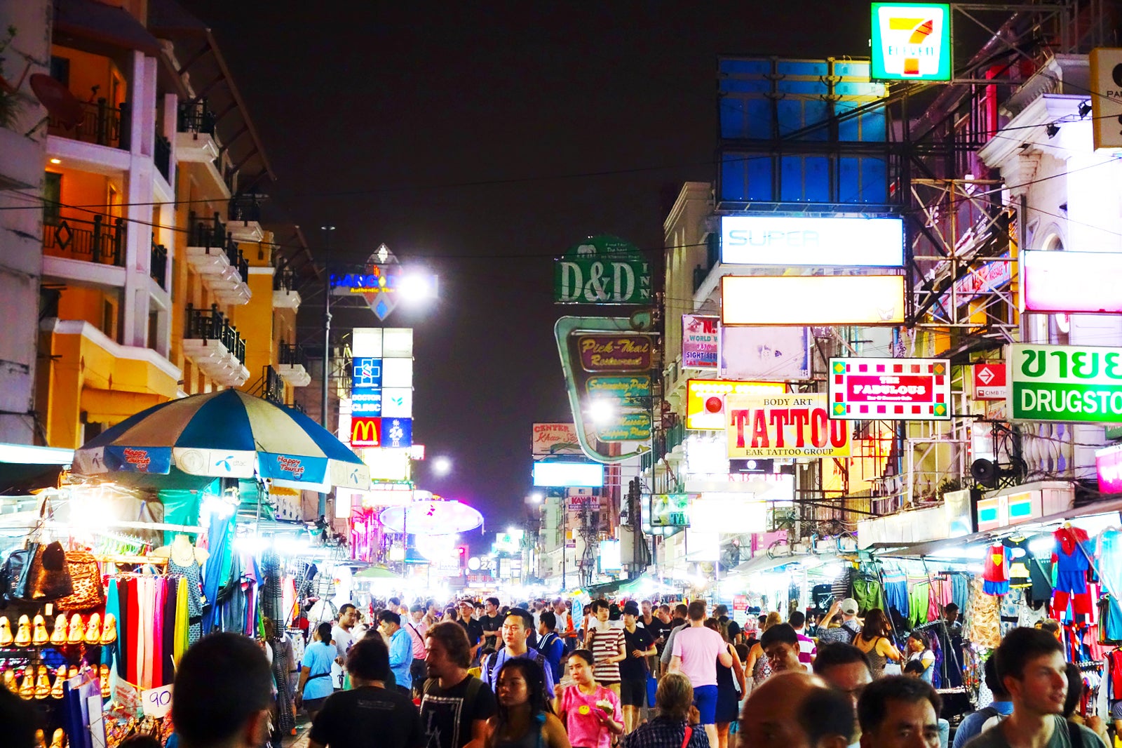 خرید شبانه Khao San Road - Khao San Road night shopping