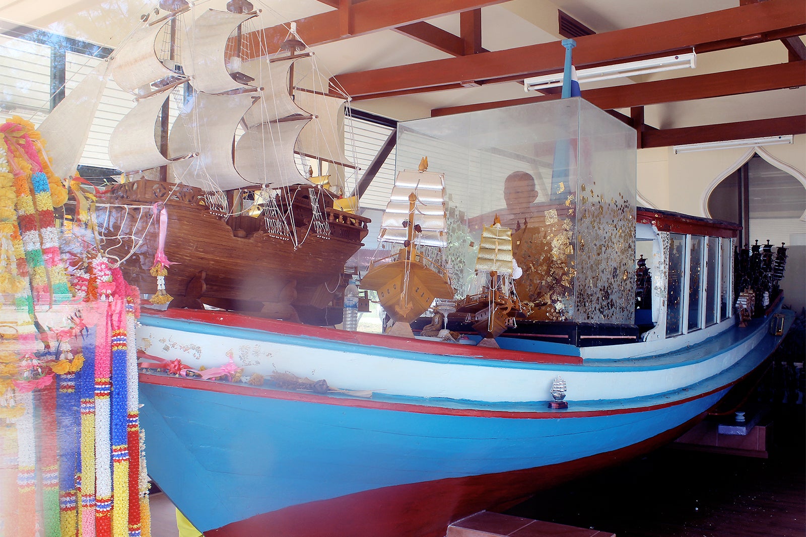 معبد قایق Wat Laem Sor - Wat Laem Sor boat temple