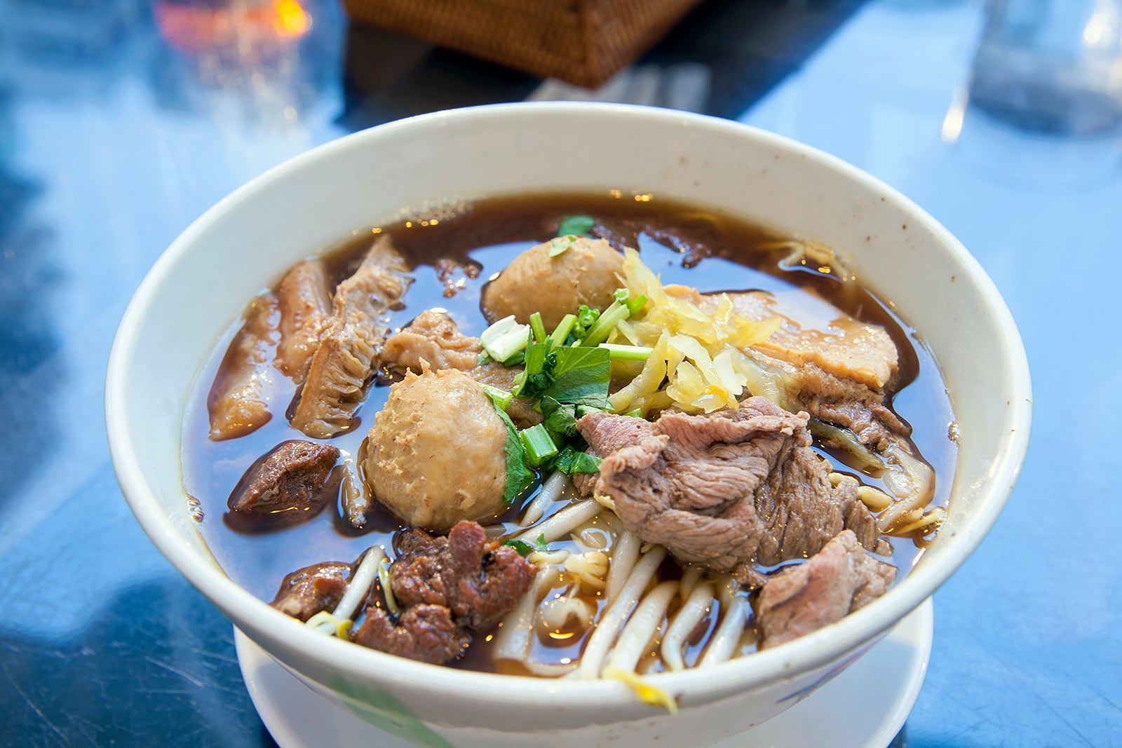 نودل گاو روت یاام - Rote Yiam Beef Noodle