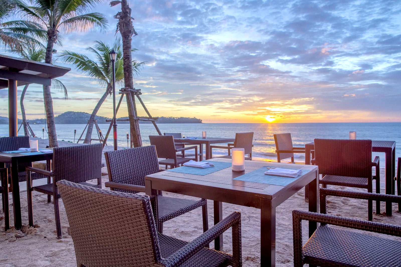 رستوران ساحلی - The Beach Restaurant