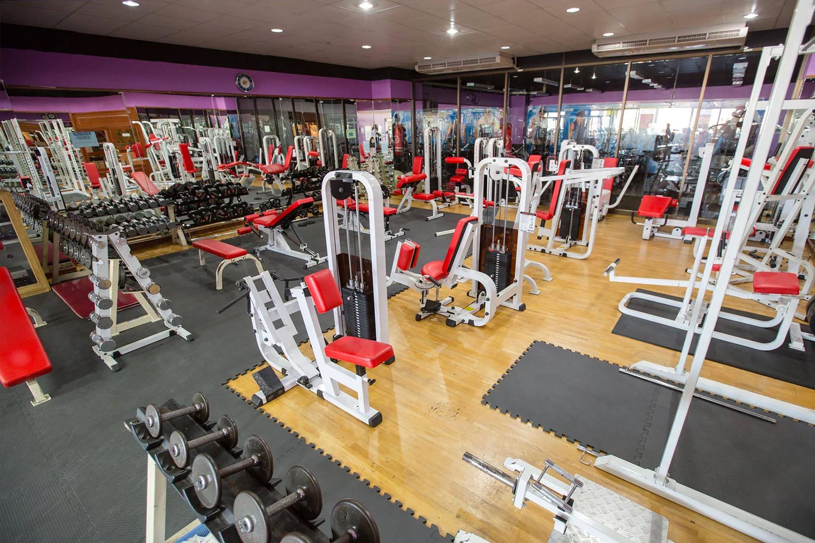 باشگاه آسیا فیتنس پوکت - Club Asia Fitness Phuket