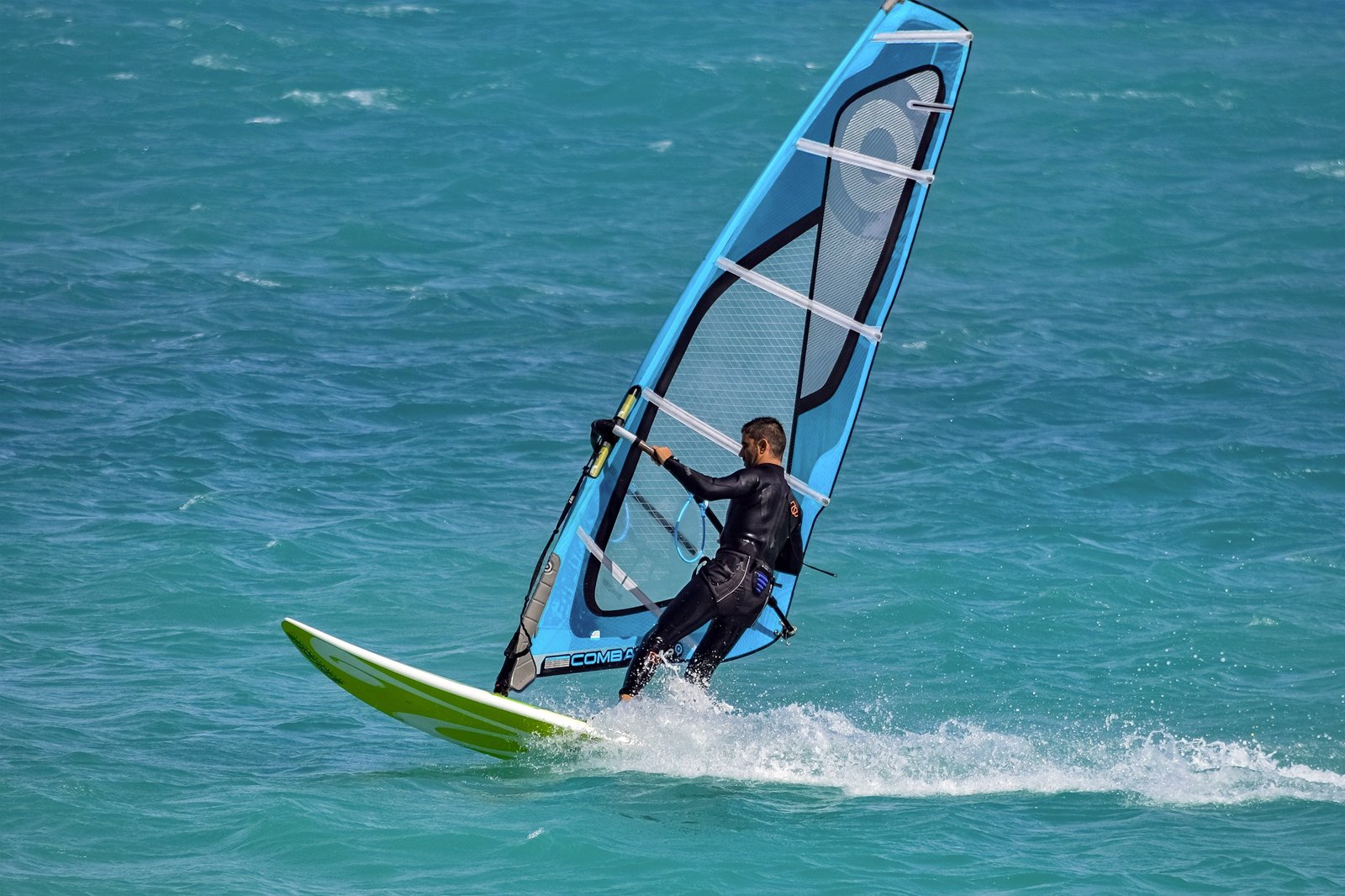 موج سواری در پوکت - Windsurfing in Phuket