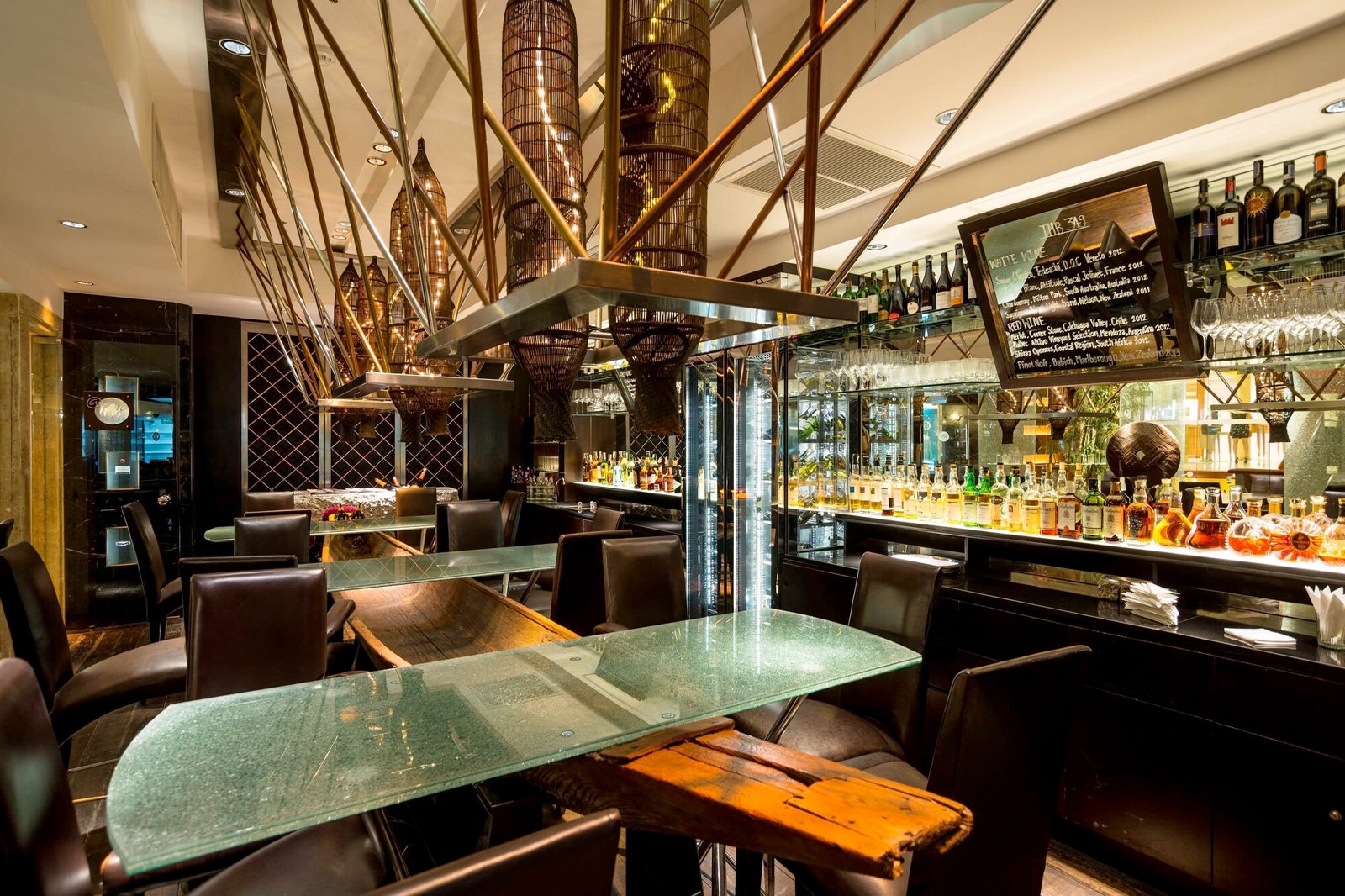 Bar@494 Wine Bar در Grand Hyatt Erawan - Bar@494 Wine Bar at Grand Hyatt Erawan