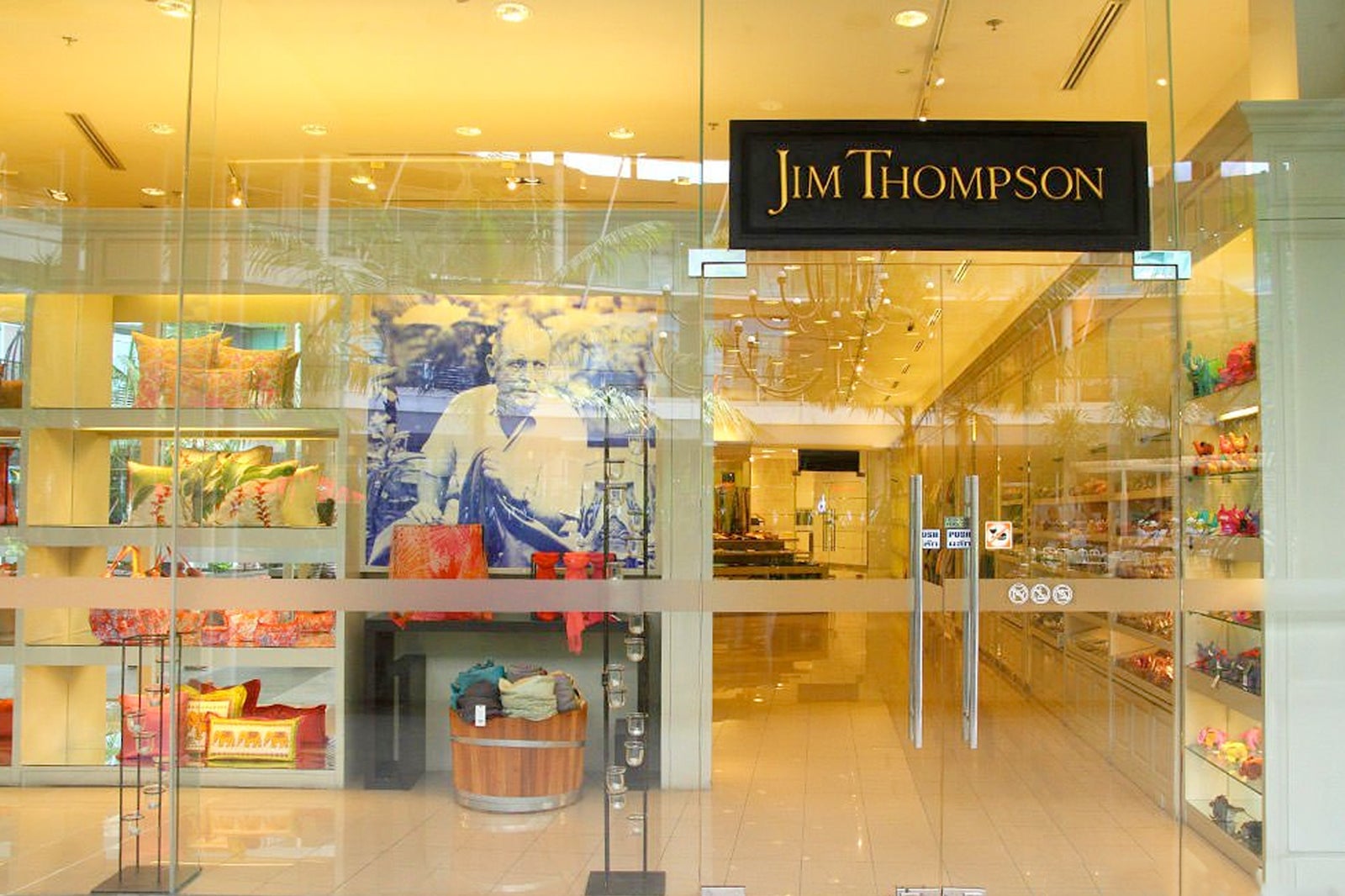 ابریشم تایلندی جیم تامپسون - Jim Thompson Thai Silk