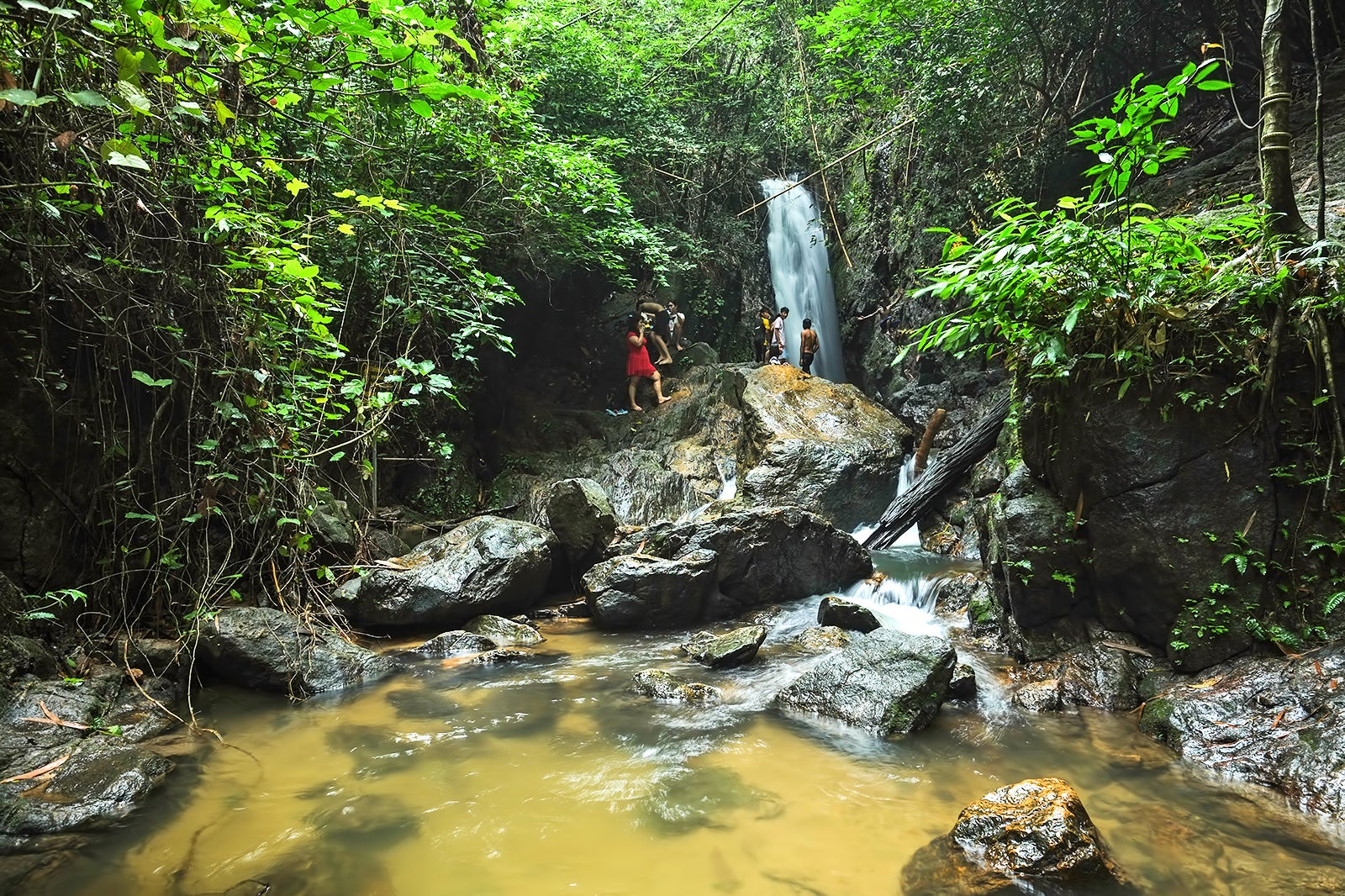 آبشار بنگ پا - Bang Pae Waterfall