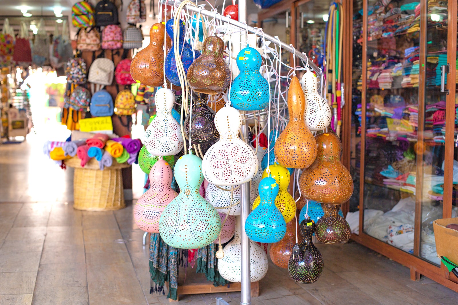 خرید در شهر قدیمی بدروم - Shopping in Bodrum Old Town