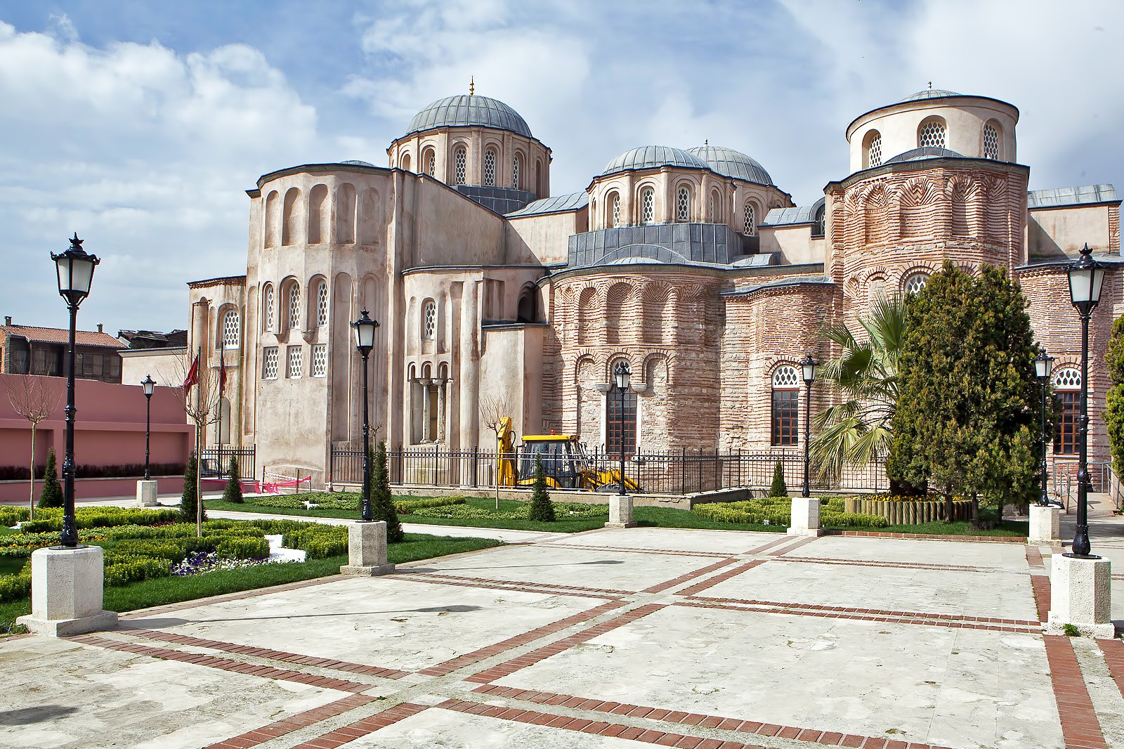 معماری بیزانسی را در مسجد زیرک تحسین کنید - Admire Byzantine architecture at Zeyrek Mosque