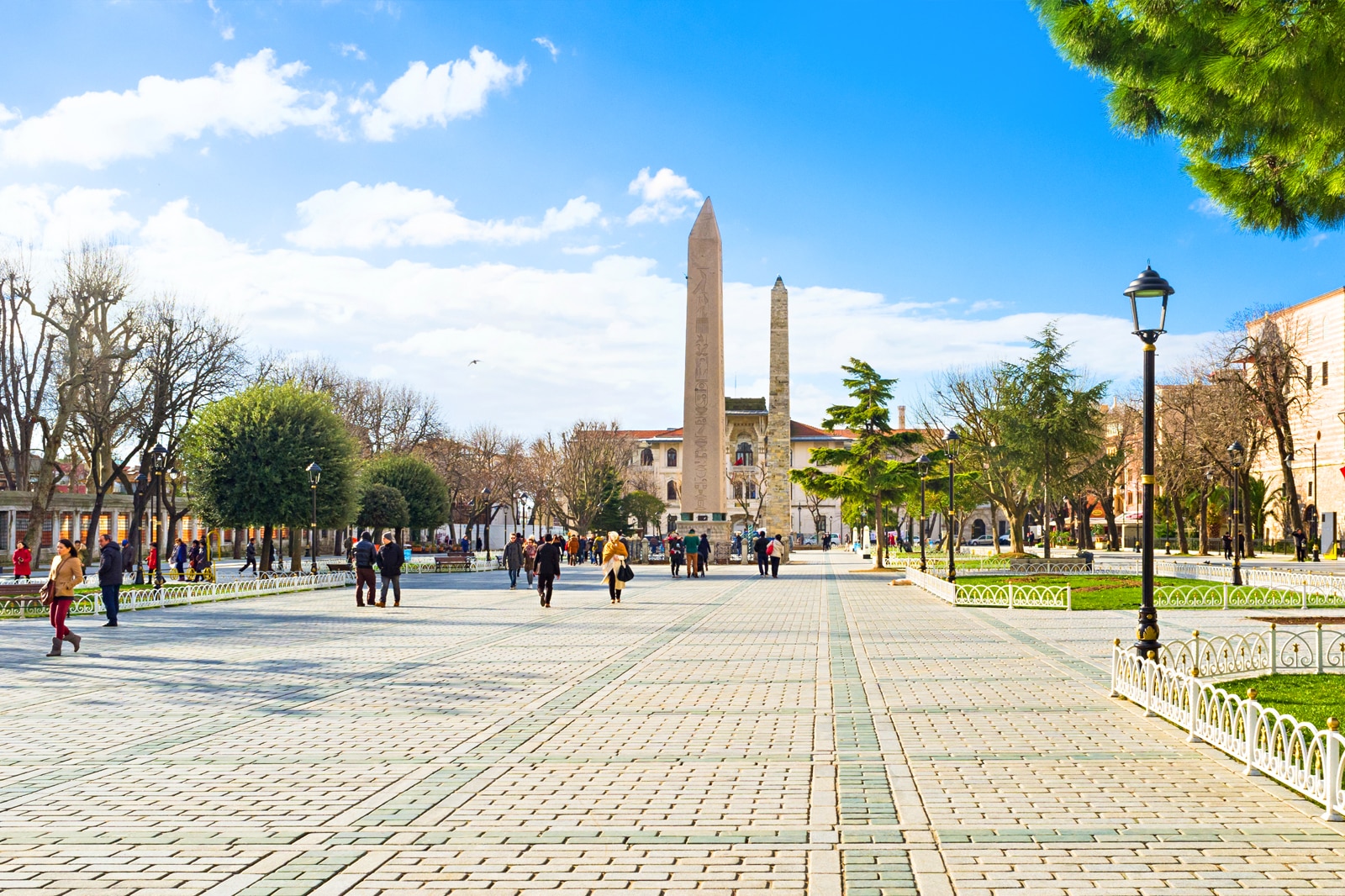 میدان سلطان احمد - Sultanahmet Square