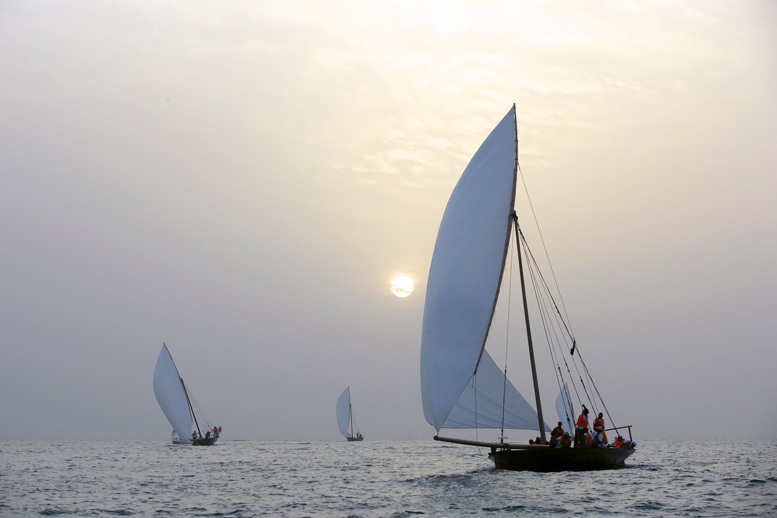 کشتی در خلیج عربی - Sail on the Arabian Gulf