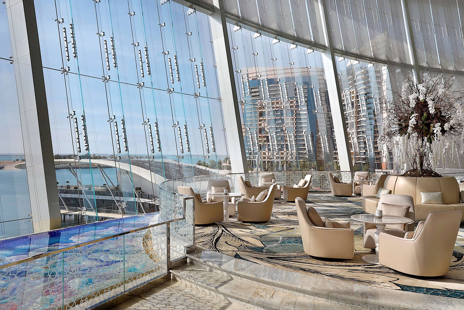 سالن لابی در برج های اتحاد - Lobby Lounge at Etihad Towers