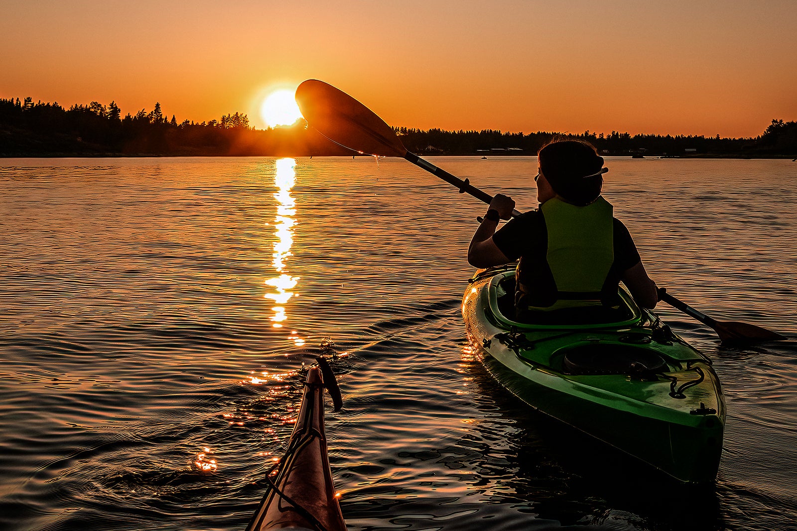 کایاک سواری در شب - Night kayaking