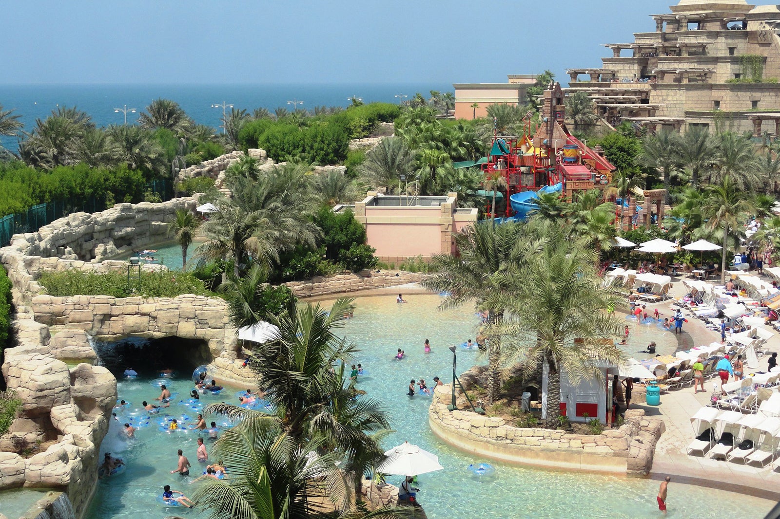 پارک های آبی آتلانتیس - Atlantis water parks