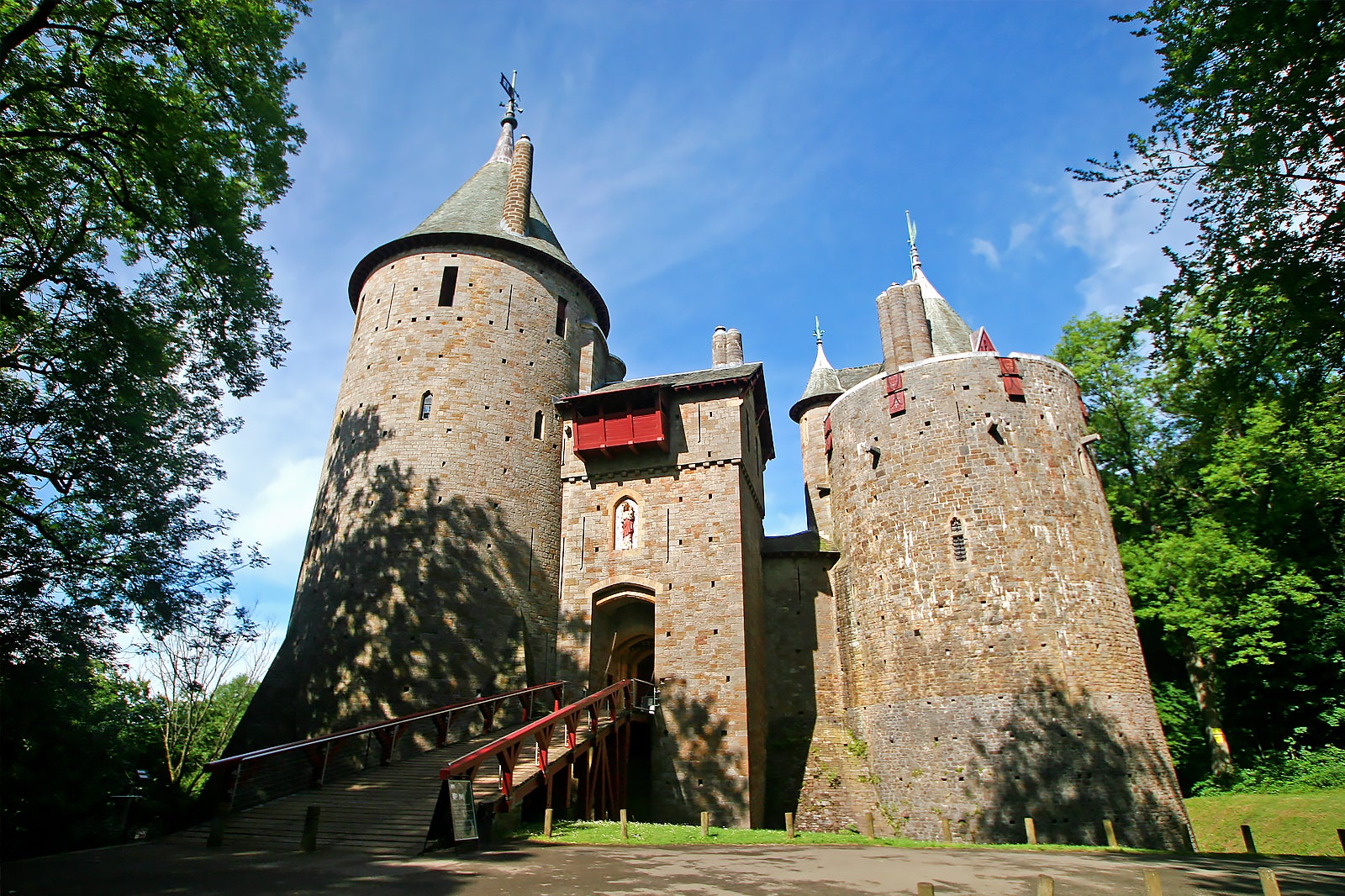 قلعه سرخ - Castell Coch