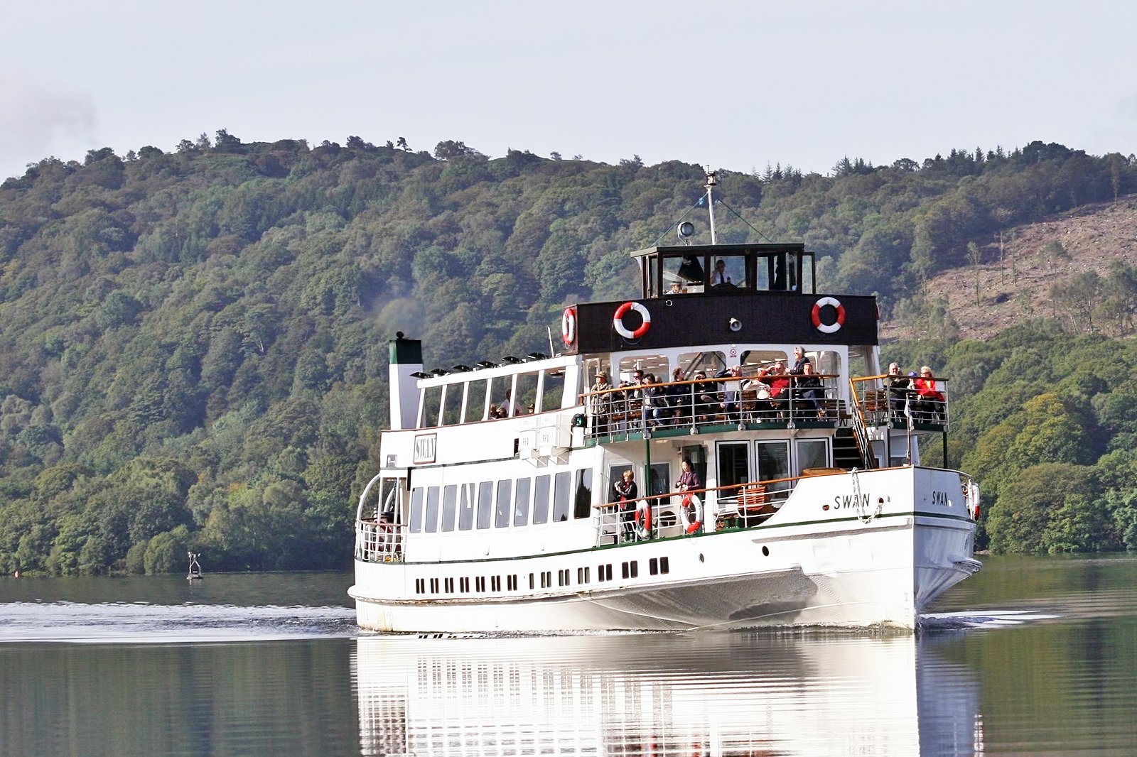 منطقه دریاچه با قطار با سفر دریایی دریاچه ویندرمر - Lake District by train with Lake Windermere cruise