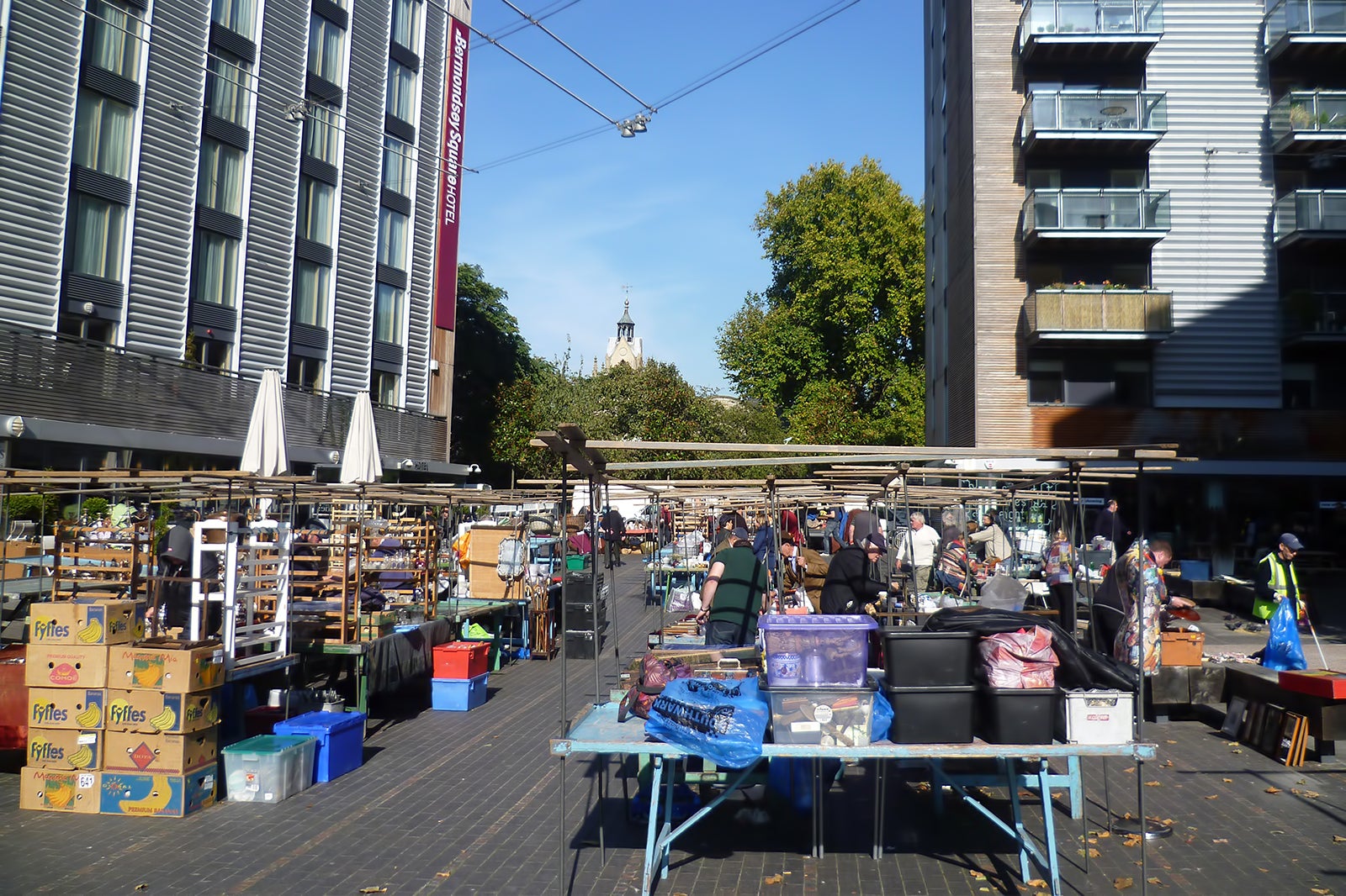 بازار عتیقه جات Bermondsey - Bermondsey Antiques Market