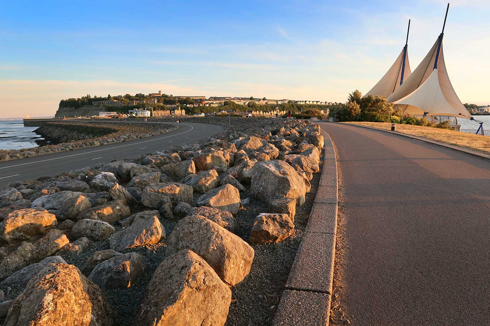 باراژ خلیج کاردیف - Cardiff Bay Barrage