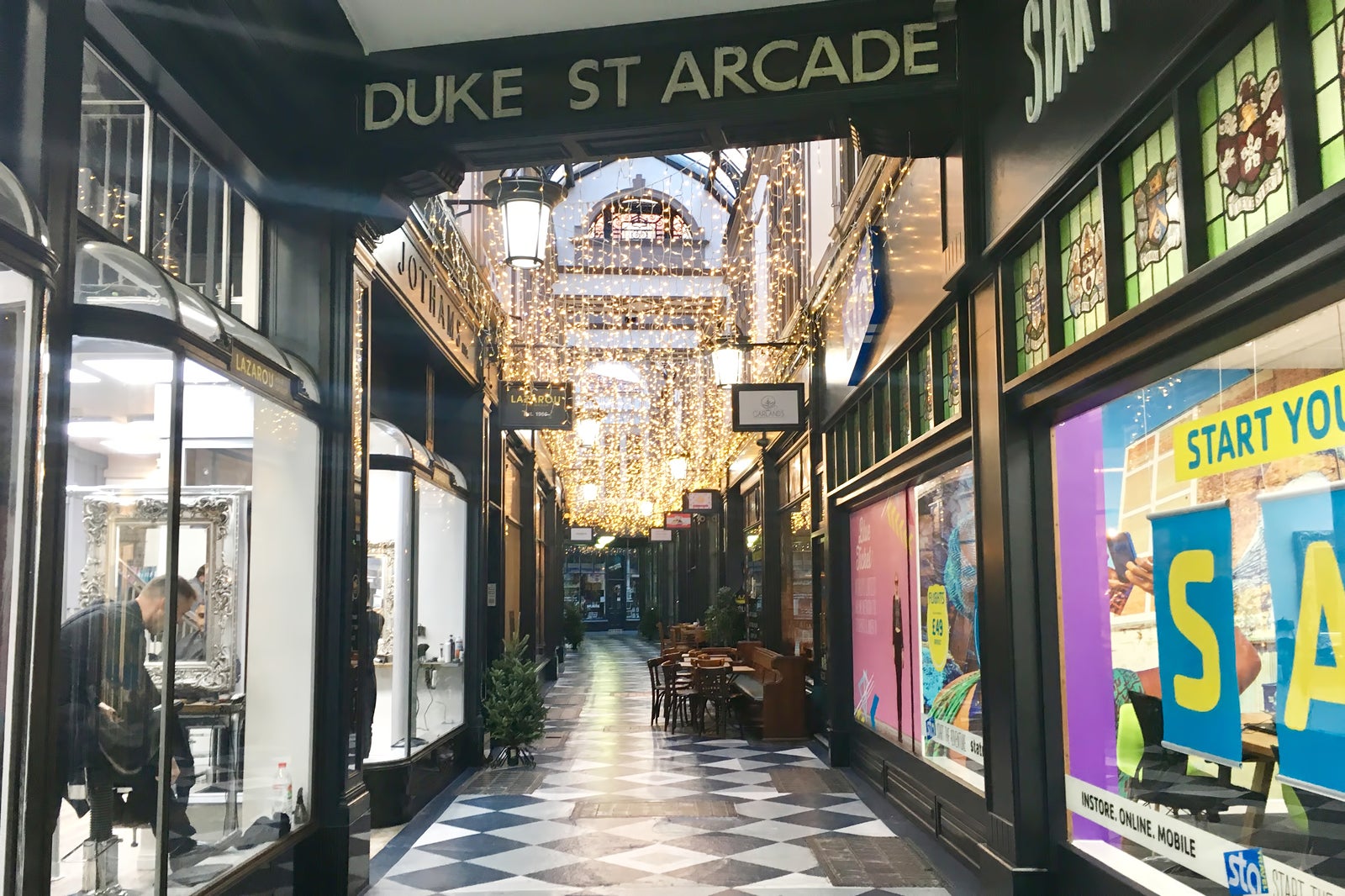 بازی بازی خیابان دوک - Duke Street Arcade