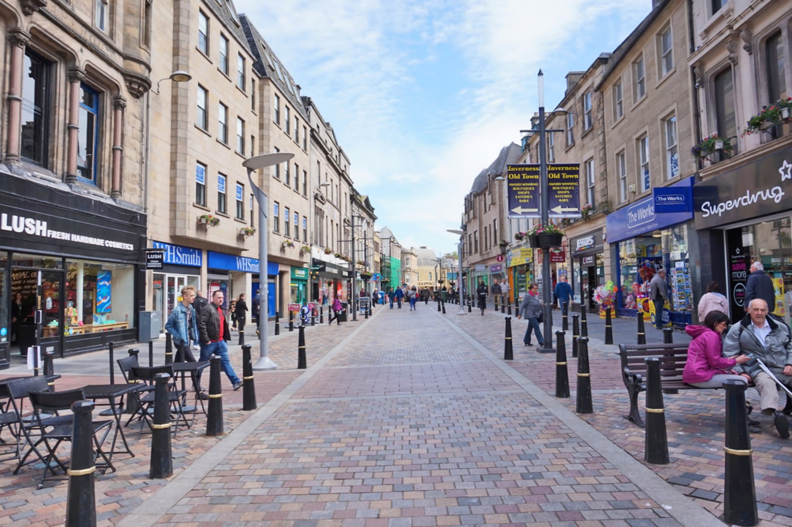 خیابان بزرگ اینورنس - Inverness High Street