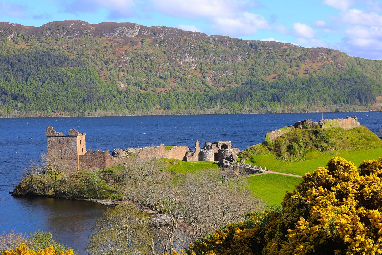 قلعه اورکوهارت - Urquhart Castle