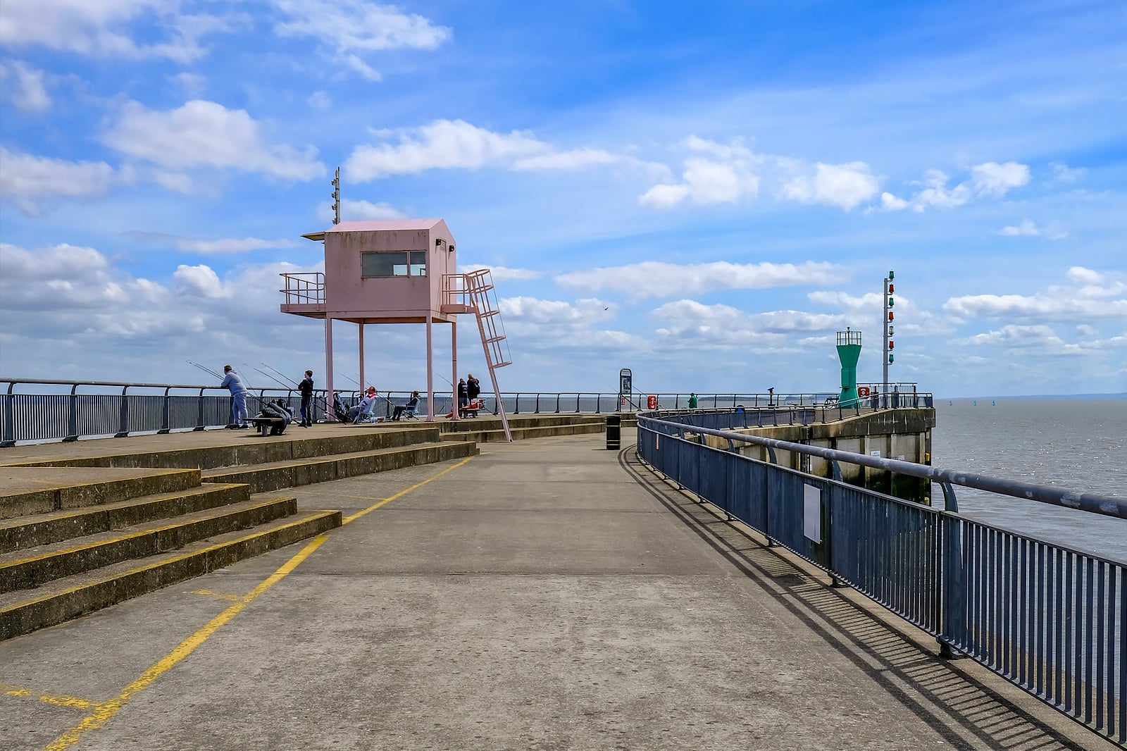 مسیر خلیج کاردیف - Cardiff Bay Trail