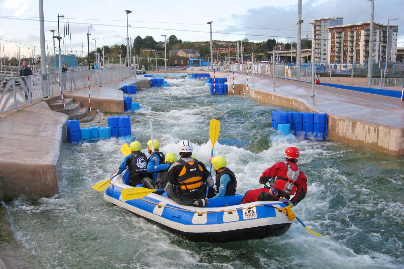 آب سفید بین المللی کاردیف - Cardiff International White Water