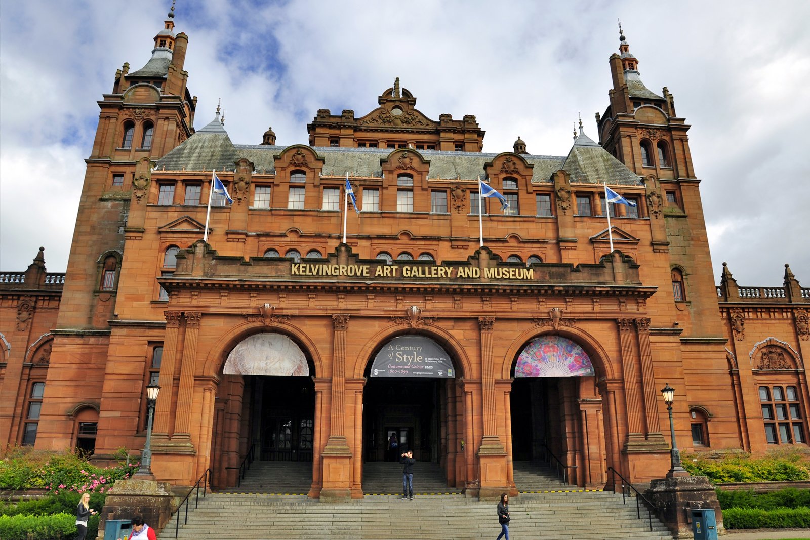 گالری و موزه هنر کلوینگروو - Kelvingrove Art Gallery and Museum