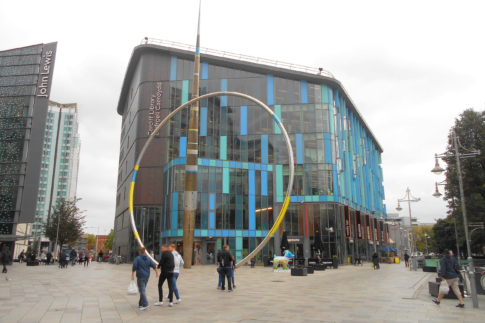 کتابخانه مرکزی کاردیف - Cardiff Central Library