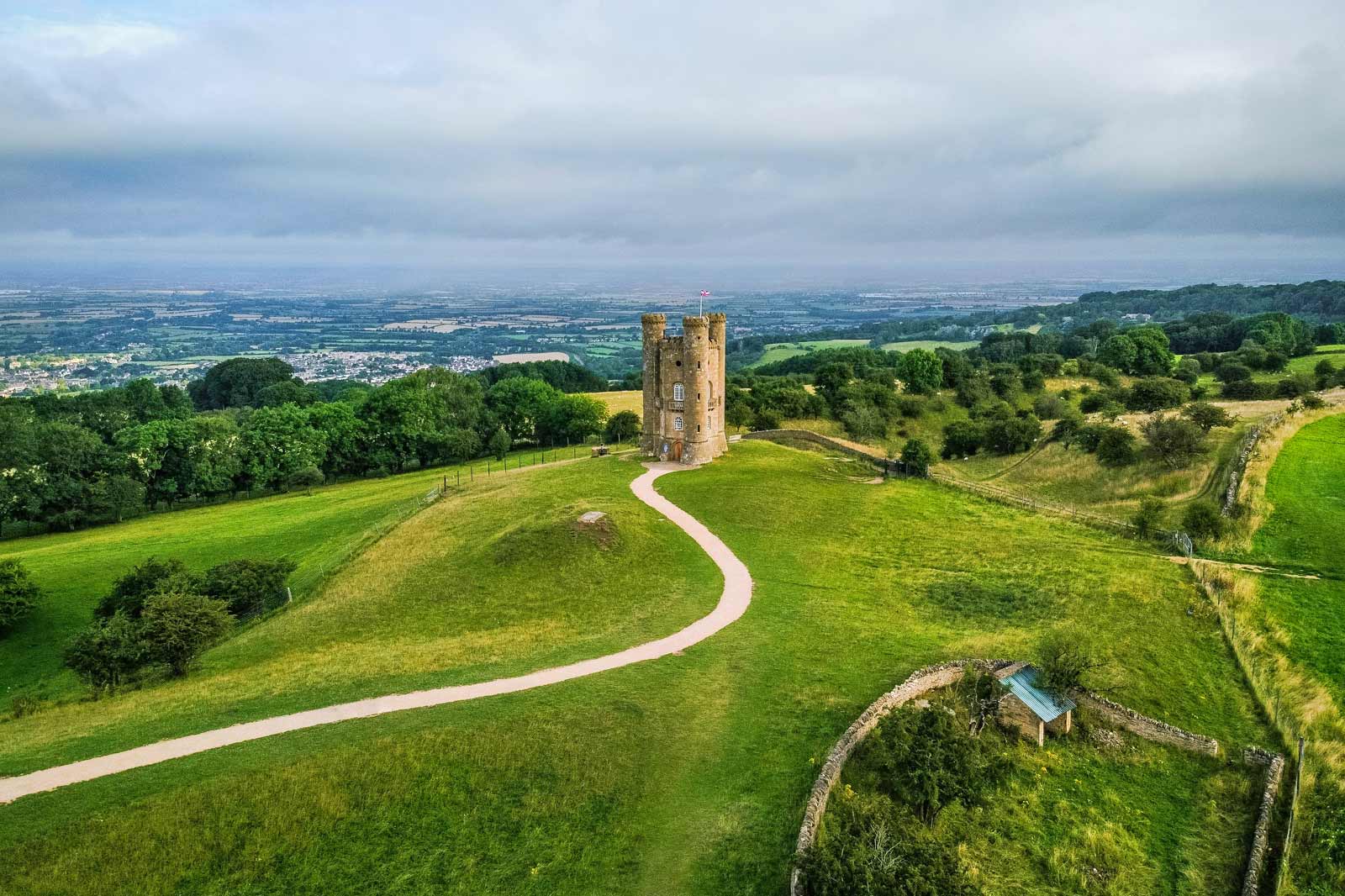 برج برادوی - Broadway Tower