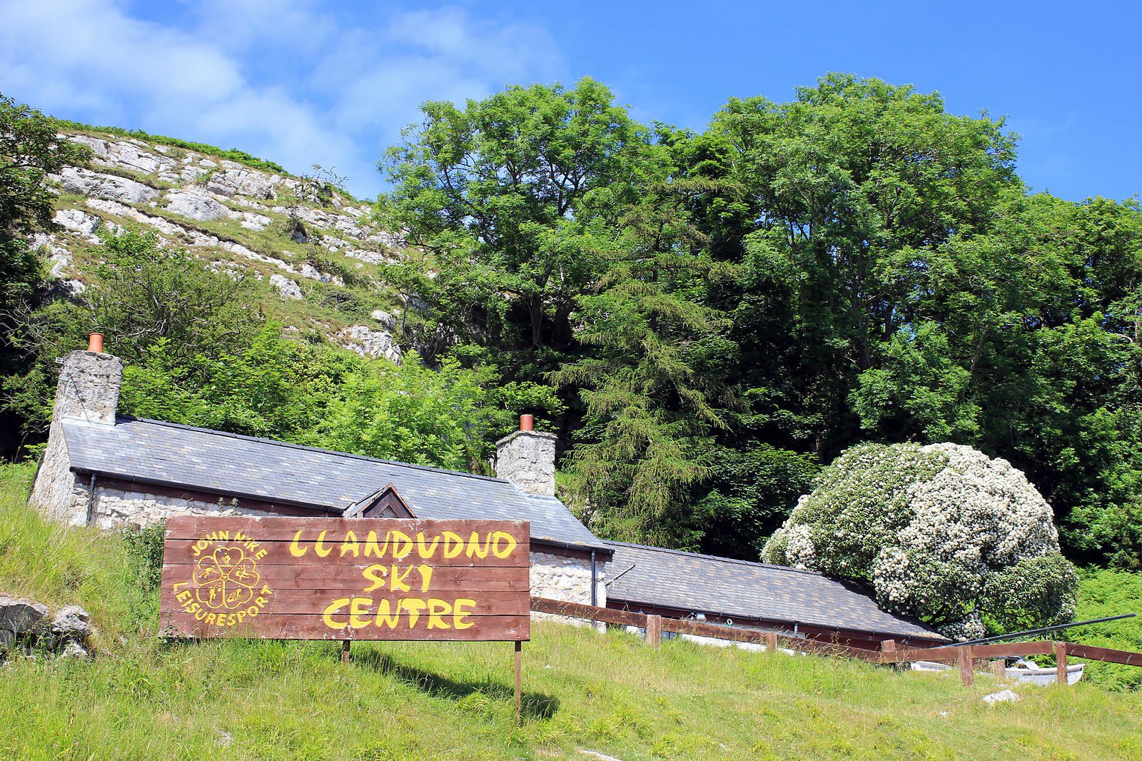 مرکز اسکی و اسنوبرد JNL Llandudno - JNL Llandudno Ski and Snowboard Centre