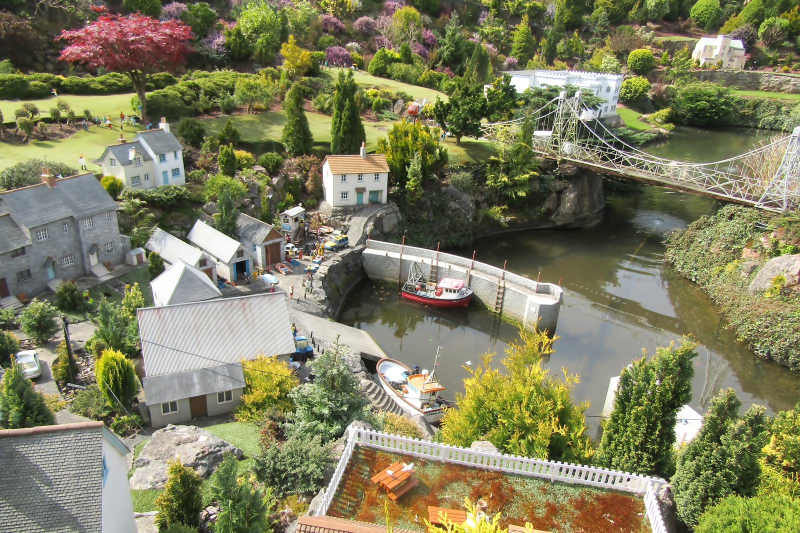 دهکده مدل باباکامب - Babbacombe Model Village